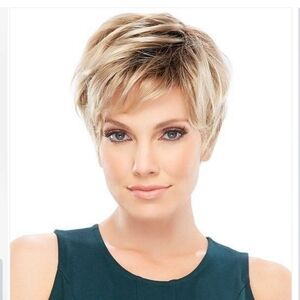 Jon Renau Allure Petite Wig 12FS8 Shaded Praline Blonde Synthetic Classic 5357